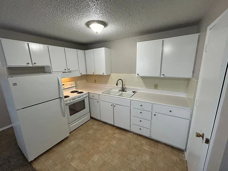 Eagles Landing Apartments — Photo 51