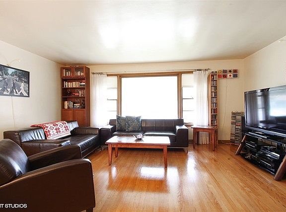 2nd image of 4248 Oakton St