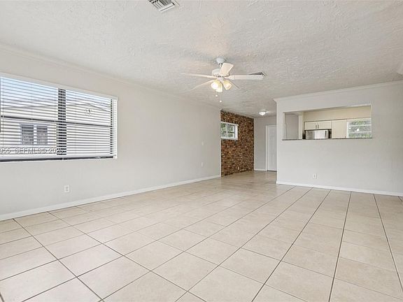 5th image of 2817 SW 8th Street