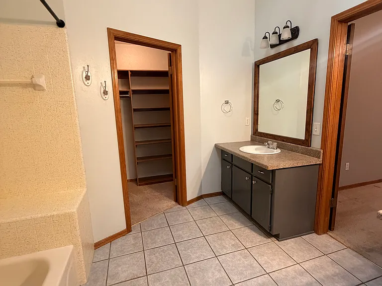 14809 Chisholm Trl — Photo 17