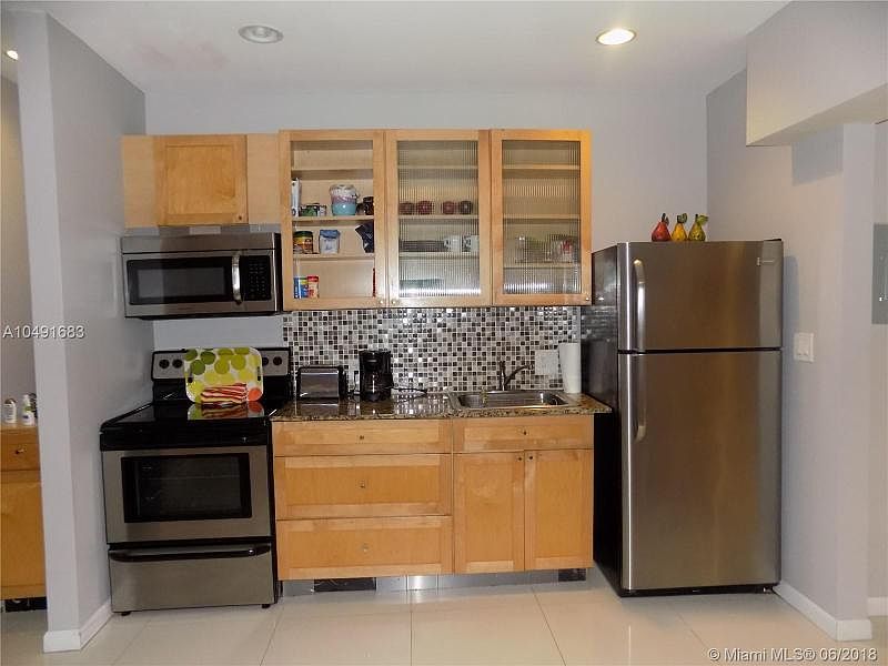 1st image of 18 NW 45th St #A