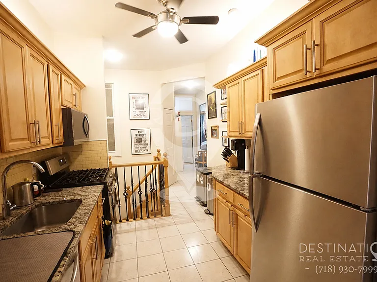 446 Bergen St #1L — Photo 3