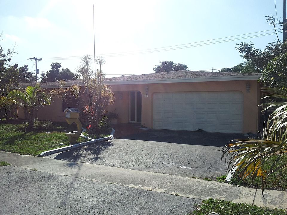 1st image of 2101 NW 82nd Way