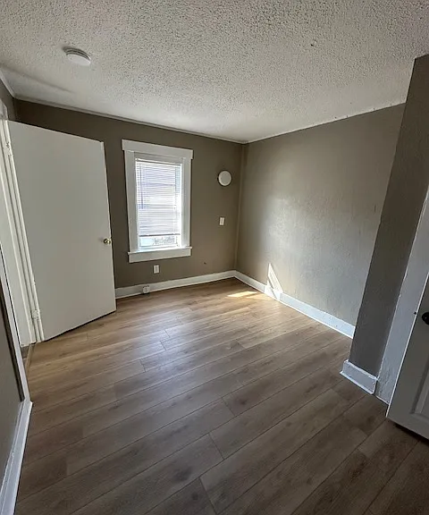 1587 Scranton Ave #B — Photo 14