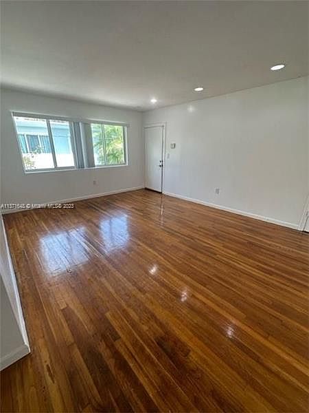 1st image of 8216 Crespi Blvd APT 3
