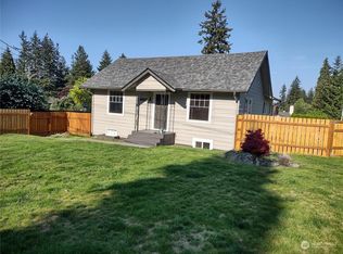 6815 Lower Ridge Rd APT A, Everett, WA 98203