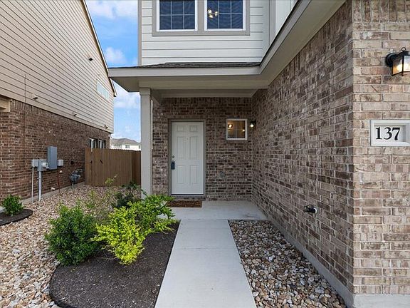 5th image of 137 Furlong Dr
