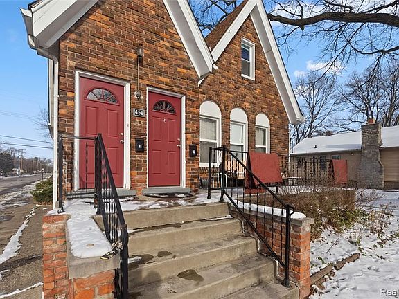 2nd image of 458 W Bernhard Ave #2