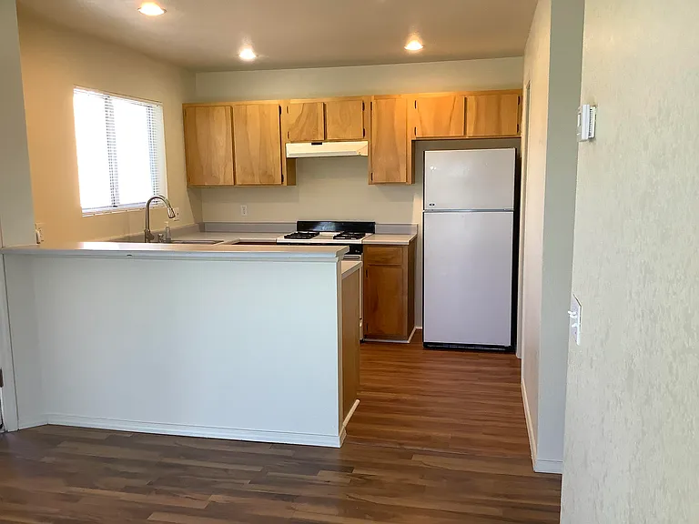 604 N Bagby Dr #A — Photo 8