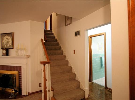2nd image of 5820 Jamieson Ave