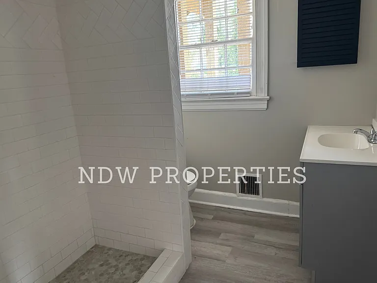 1203 Waverly Rd NW — Photo 14