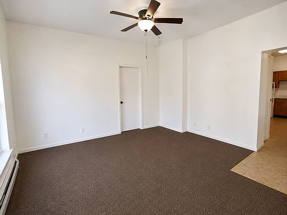 5th image of 1337 Main St #7