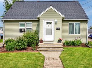 815 Milwaukee St, Menasha, WI 54952