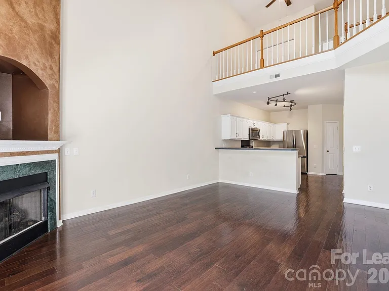 10781 Essex Hall Dr — Photo 11
