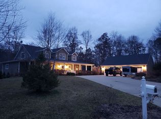 8714 Wyatt Dr, Columbus, IN 47201