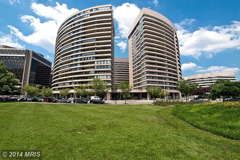 1st image of 1300 Crystal Dr APT 310S