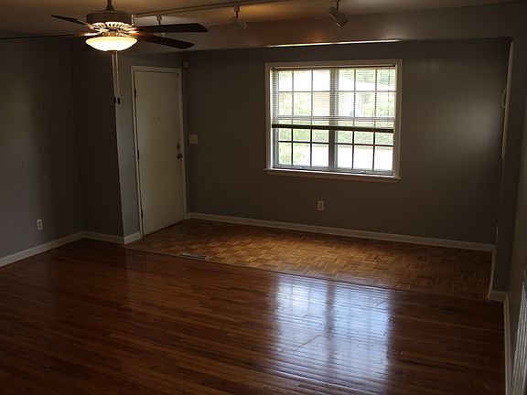 4th image of 620 Dawson Ter NW