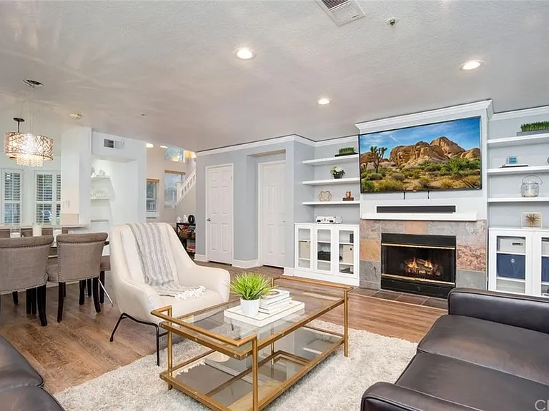 Dining Living Room Area