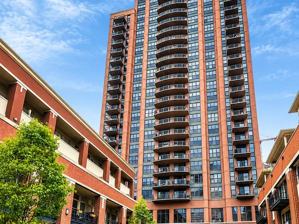 330 N Jefferson St APT 1606, Chicago, IL 60661