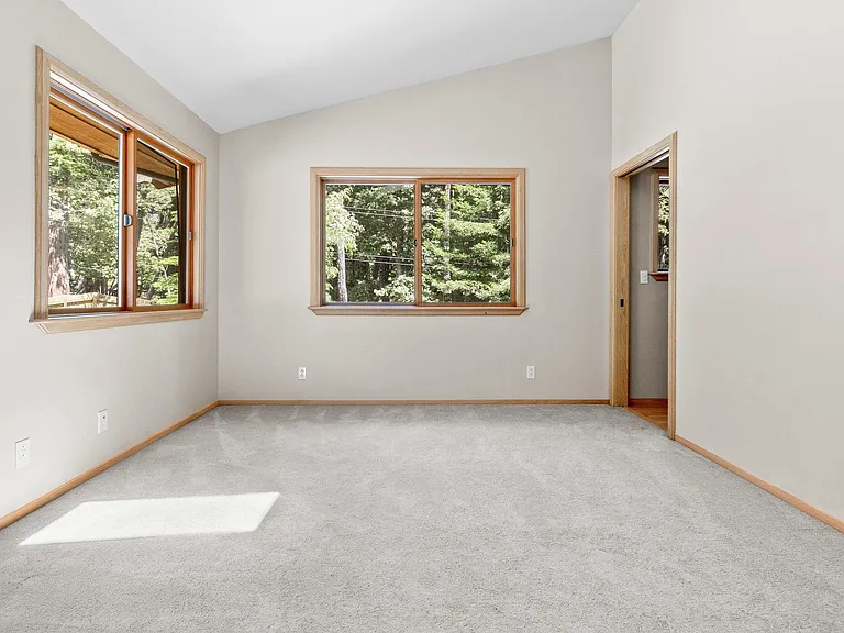 310 Wild Iris Ln — Photo 26
