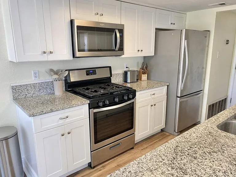 1015 N Allen St #A — Photo 11