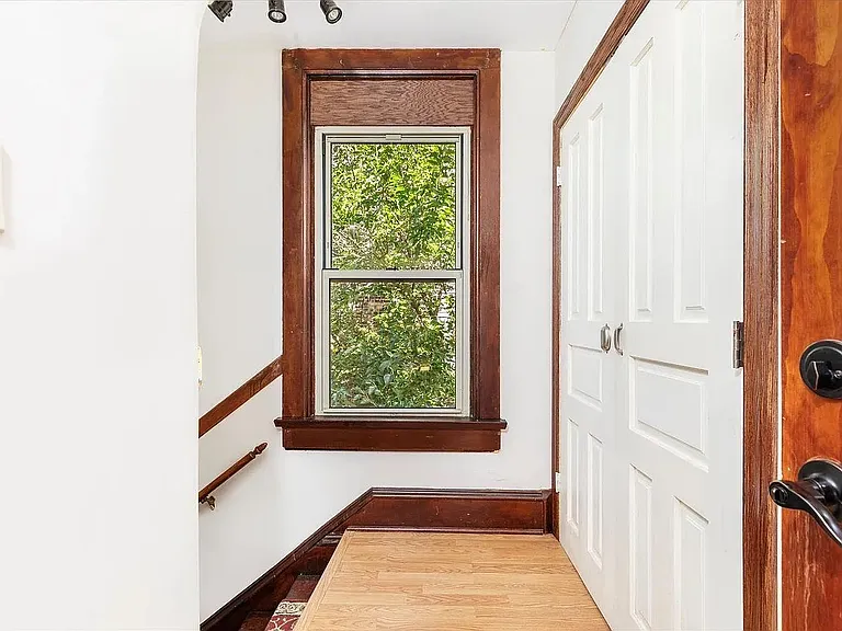 232 Des Plaines Ave #2 — Photo 5