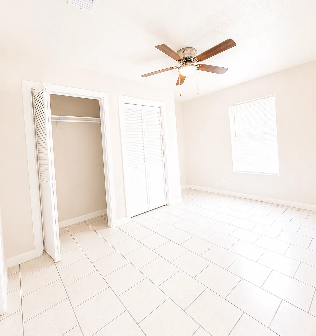 2 bed, 1.5 bath, 900 sqft, $1,175 — Photo 4