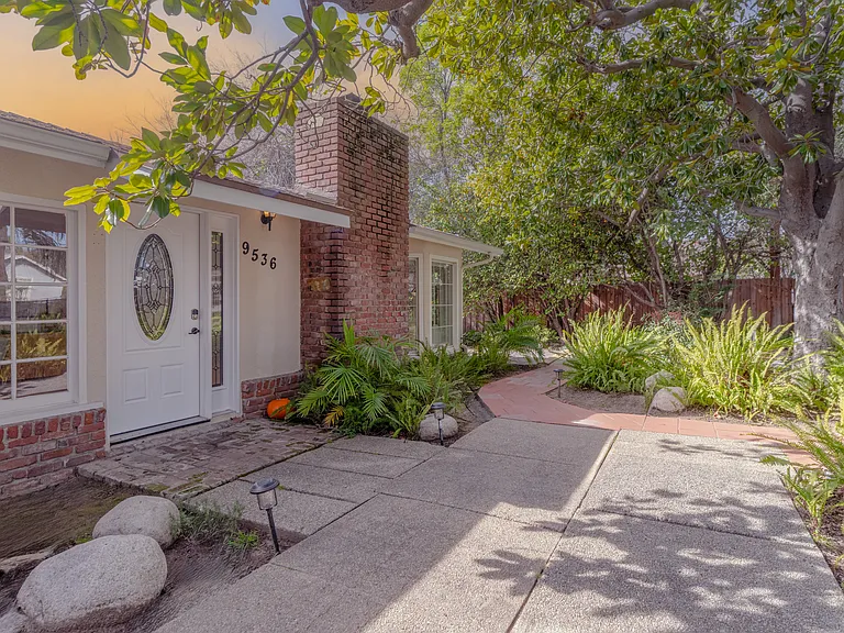 9536 E Naomi Ave — Photo 19