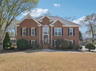 26 Hampton Ln, Cartersville, GA 30120