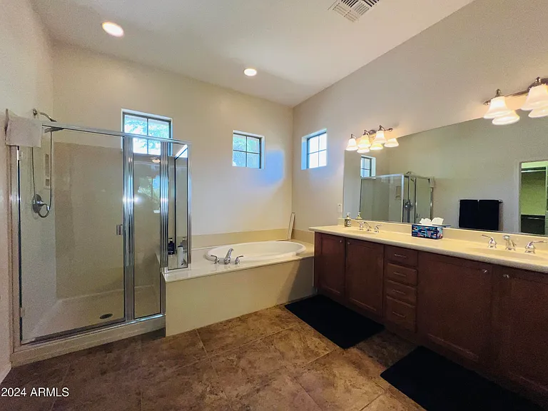 1653 W Ainsworth Dr — Photo 5