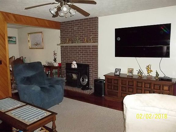 4th image of 315 Mountain Aire Dr