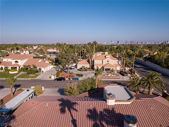 3rd image of 2141 SW Americas Cup Cir
