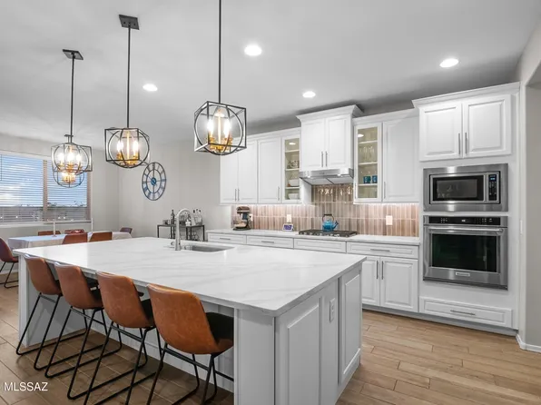 10435 N Decker Dr, Tucson, AZ 85742