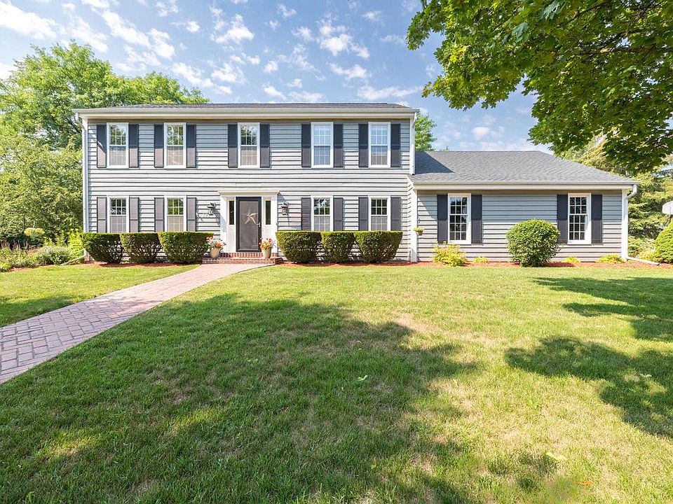 1st image of 371 West Lilac LANE