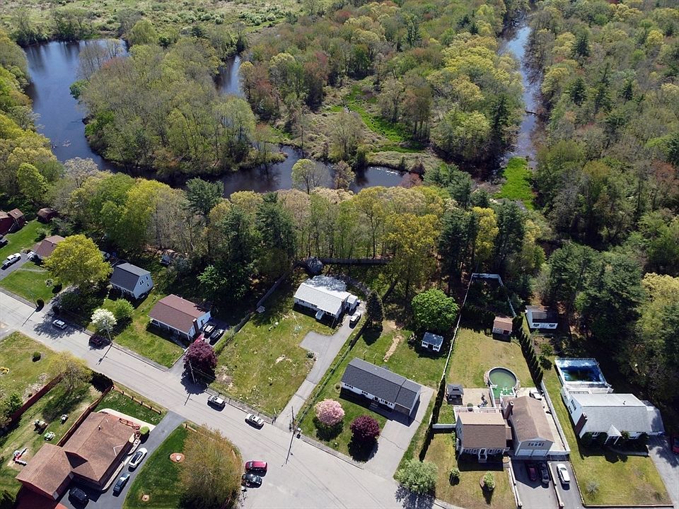 1st image of 240 Paul Revere Terrrace Waterfront
