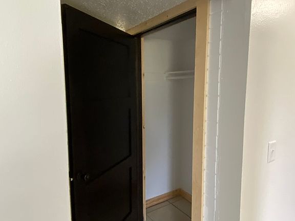 4th image of 305 Melody Ln #3