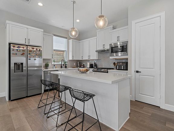 4th image of 9555 Neuens Rd #A