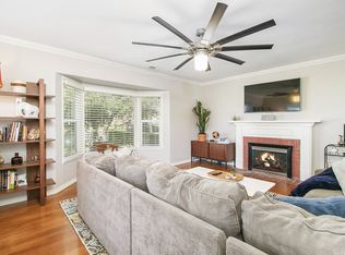 1686 Kenneth Way, Pasadena, CA 91103