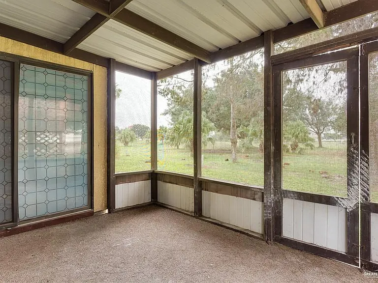 709 Brazos Cir #UT8 — Photo 10