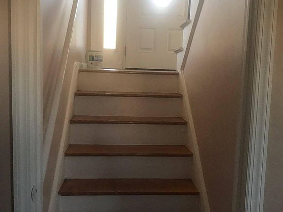 Staircase to lower level