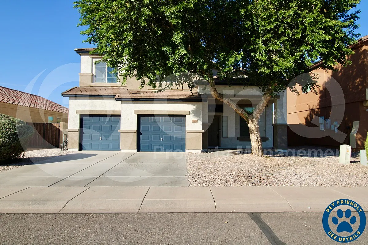 5 bed, 2.5 bath, 2682 sqft, $2,299 — Photo 1