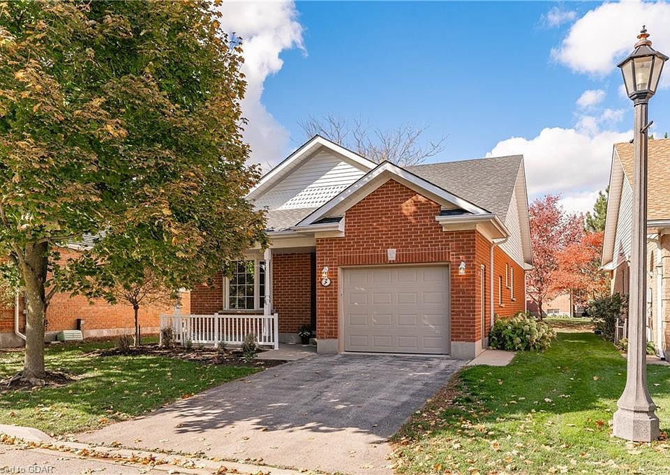 1st image of 3 Sprucehaven Ct