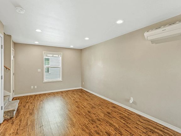3rd image of 7125 N Crestline St Unit 9