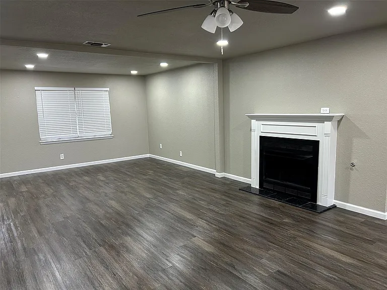220 N Bernice Dr — Photo 16