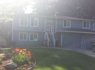 3672 NE Liverpool Dr, Bremerton, WA 98311