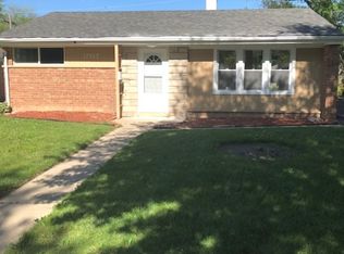 17953 Wildwood Ave, Lansing, IL 60438