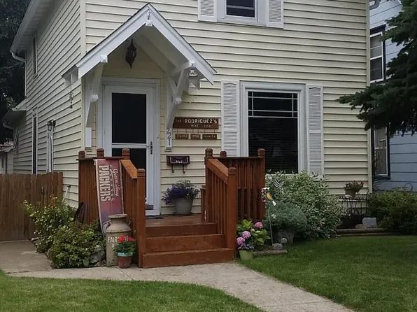 721 6th St NE, Devils Lake, ND 58301