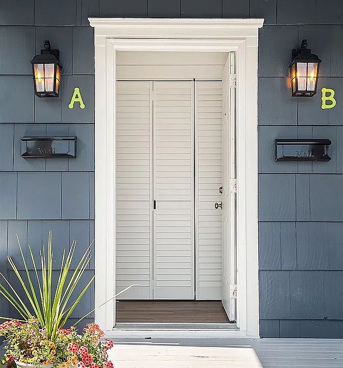 Covered front Porch Entrance