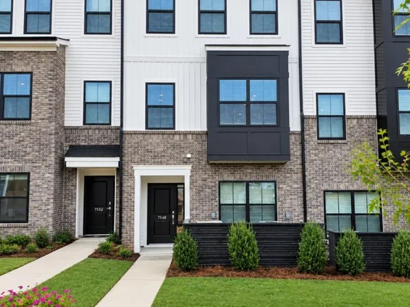 7548 Mashburn Dr, Charlotte, NC 28269