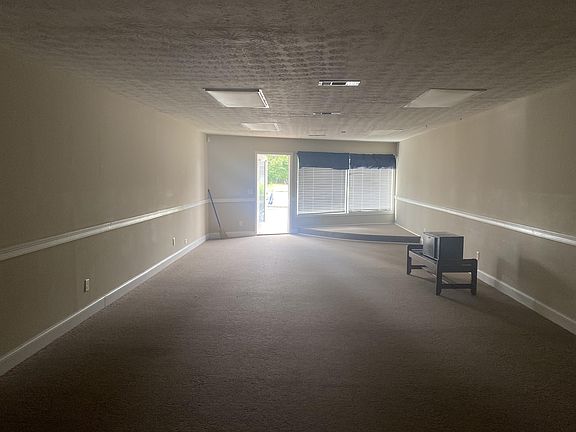 5th image of 132 N Oakley Dr #4